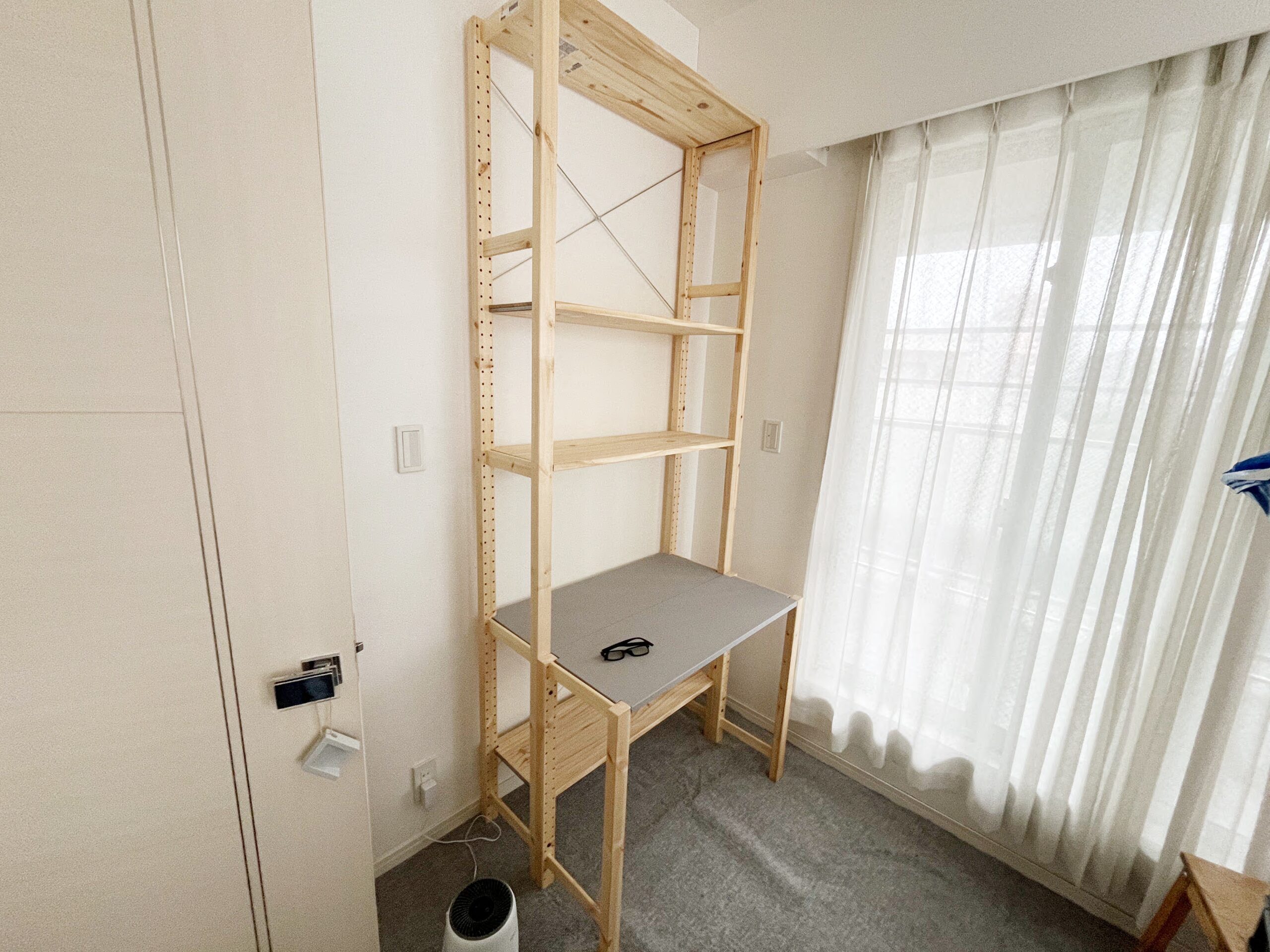 IKEAイーヴァルシェルフユニットを机にしてみる